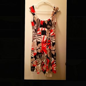 Used -like new London Times flower dress